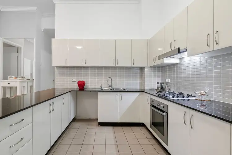Fourth view of Homely apartment listing, 3/27-29 Sturdee Parade, Dee Why NSW 2099