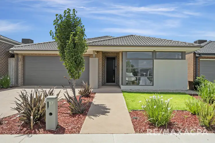 Main view of Homely house listing, 17 Botany Circuit, Tarneit VIC 3029