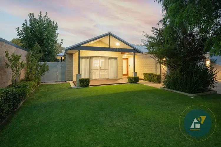 5 Oxford Close, Abbey WA 6280
