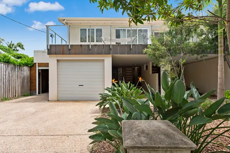 1/104 Eugaree Street, Southport QLD 4215