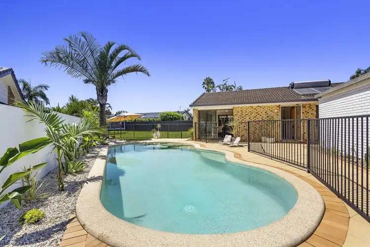 17 Spoonbill Court, Burleigh Waters QLD 4220