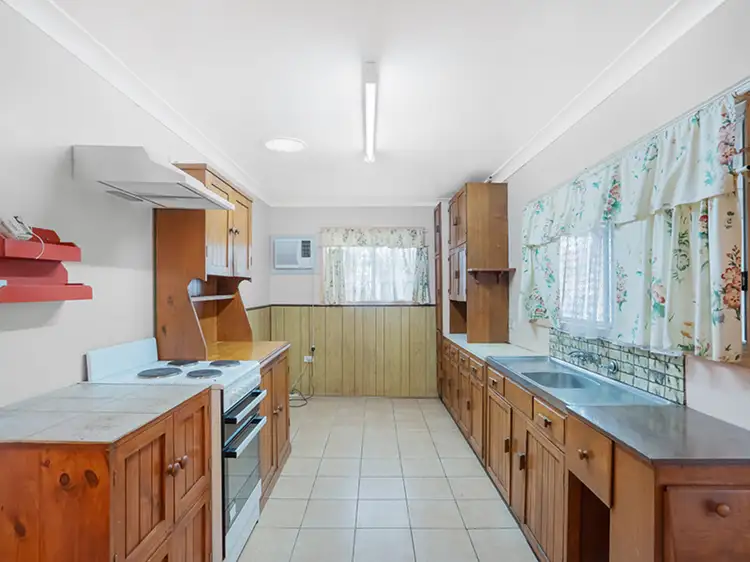 Fourth view of Homely house listing, 50 Government Road, Weston NSW 2326