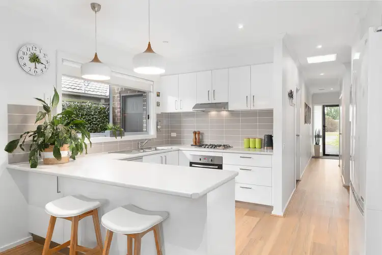 7 Amanda Drive