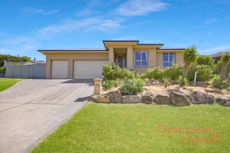 1 Fernleigh Avenue, Aberglasslyn NSW 2320