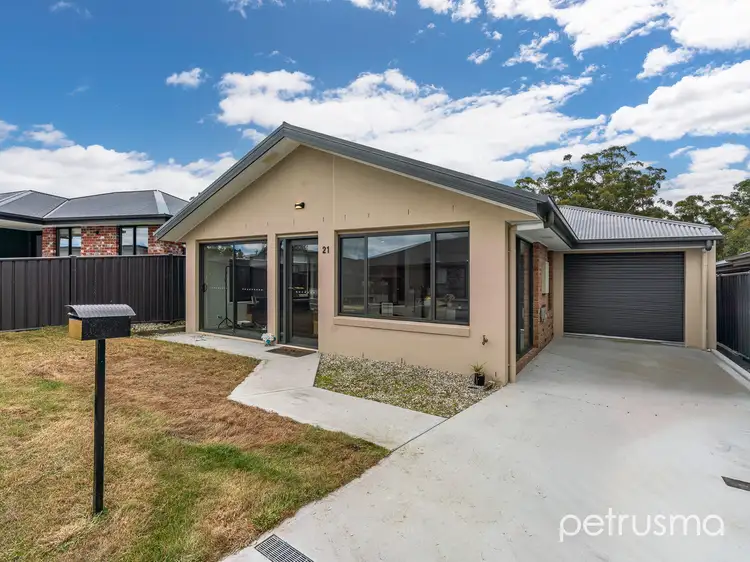 21 Grand Mews, Kingston TAS 7050