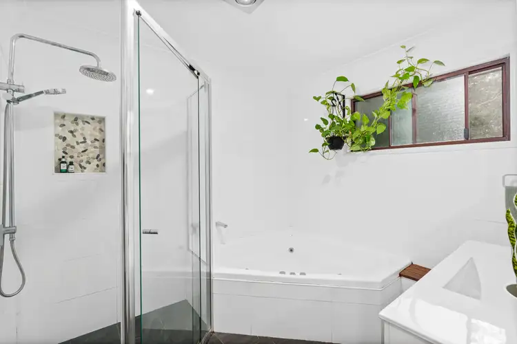 Sixth view of Homely house listing, 10 Calantha Drive, Wyoming NSW 2250
