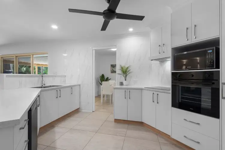 Sixth view of Homely house listing, 4 Raymond Crt, Mount Warren Park QLD 4207