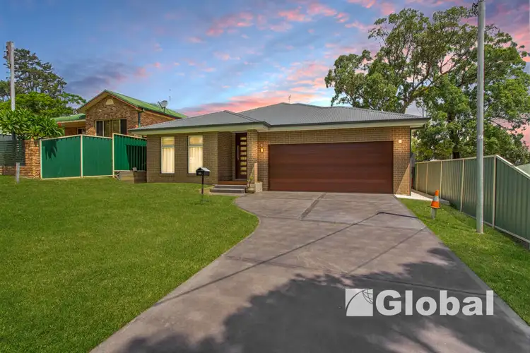 28 Macquarie Road, Fennell Bay NSW 2283