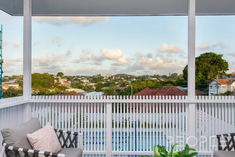 15 Kirkland Avenue, Coorparoo QLD 4151