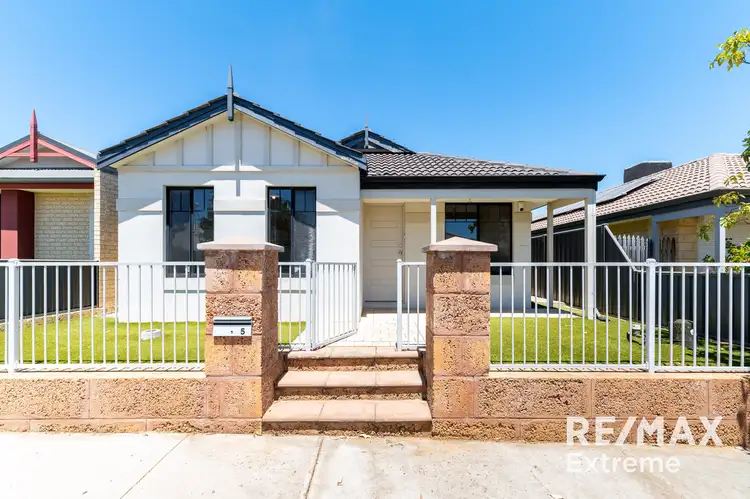 Main view of Homely house listing, 5 Dillwynia Bend, Banksia Grove WA 6031