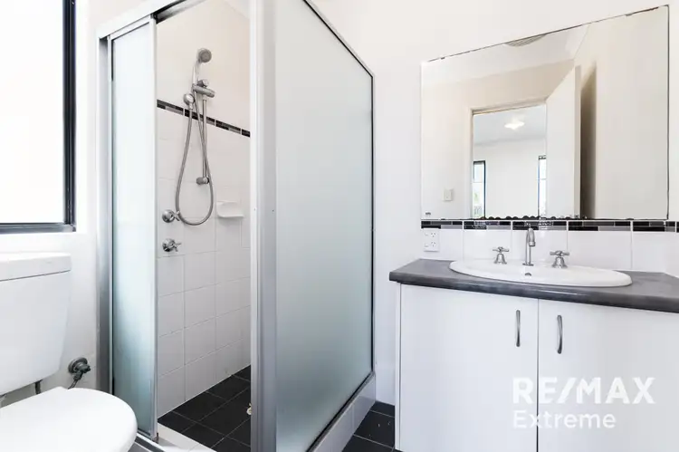 Sixth view of Homely house listing, 5 Dillwynia Bend, Banksia Grove WA 6031