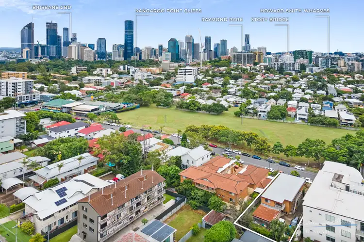 2/83 Baines Street, Kangaroo Point QLD 4169