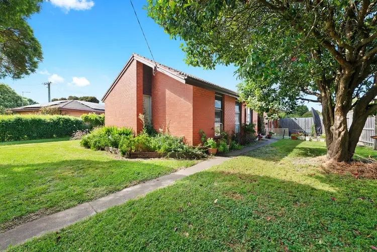 24 Jackson Avenue, Sale VIC 3850