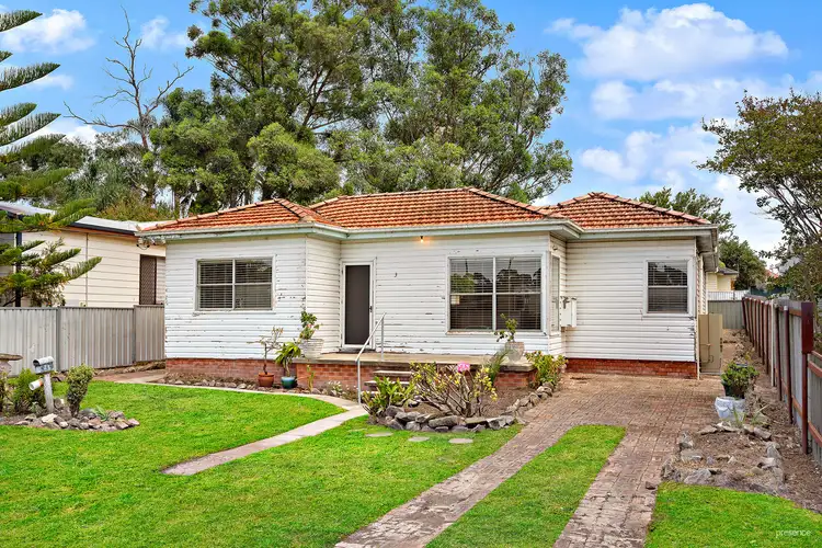 3 Albert Street, Edgeworth NSW 2285