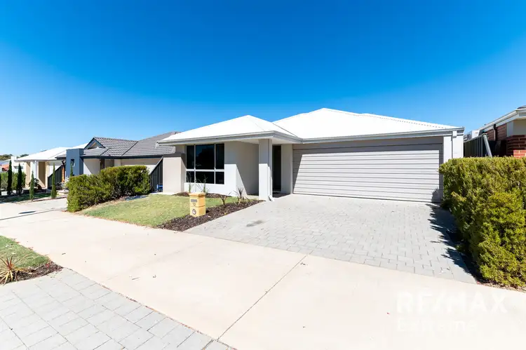 12 Snugglepot Street, Banksia Grove WA 6031