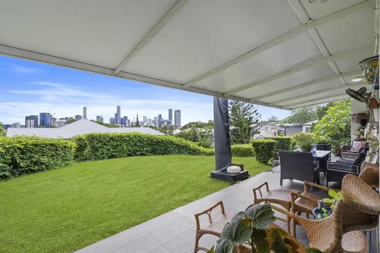 2/86 Dornoch Tce, Highgate Hill QLD 4101