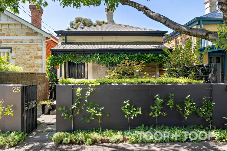 25 Sixth Avenue, St Peters SA 5069
