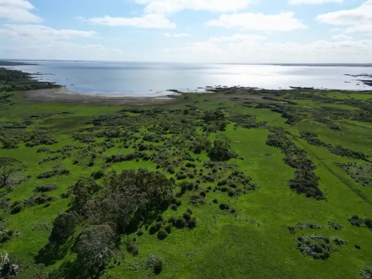 399 Hawks Nest Road, Pomborneit East VIC 3249