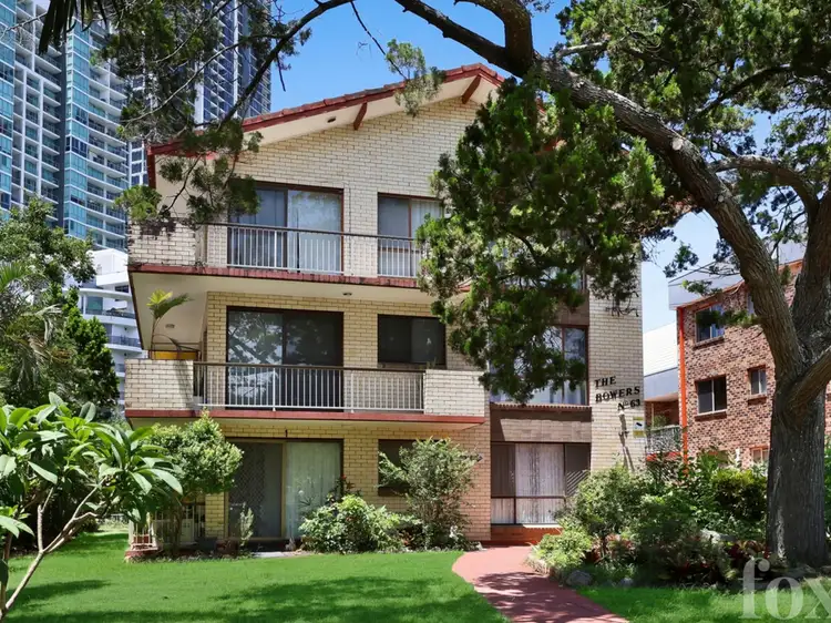 2/63 Bauer Street, Southport QLD 4215