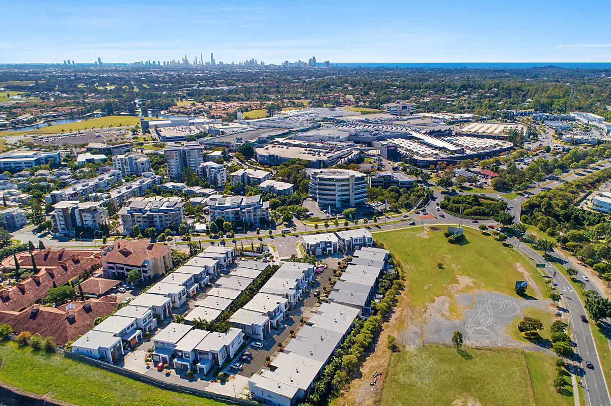 Main view of Homely townhouse listing, 18 The Gardenway, Robina QLD 4226