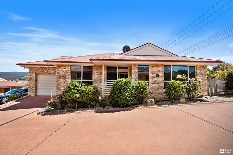 2/83 Redwood Road, Kingston TAS 7050