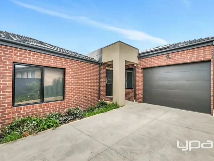 2/6 Melwood Court, Meadow Heights VIC 3048