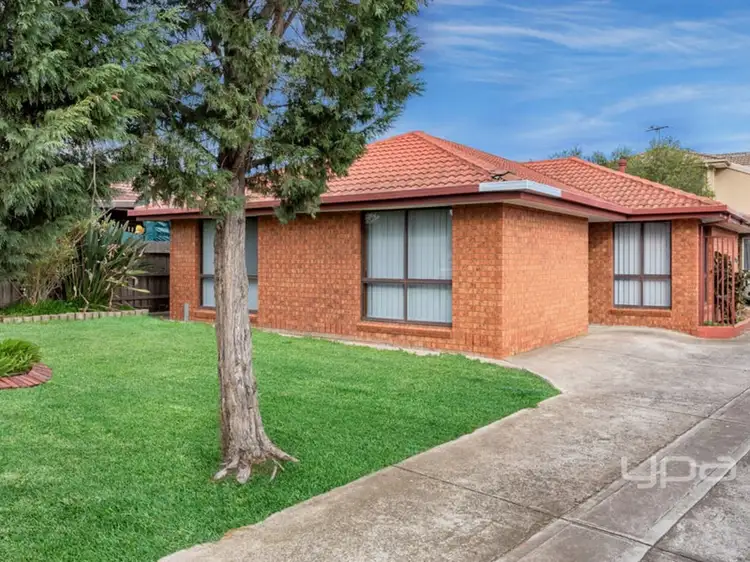 1/15 Castella Court, Meadow Heights VIC 3048