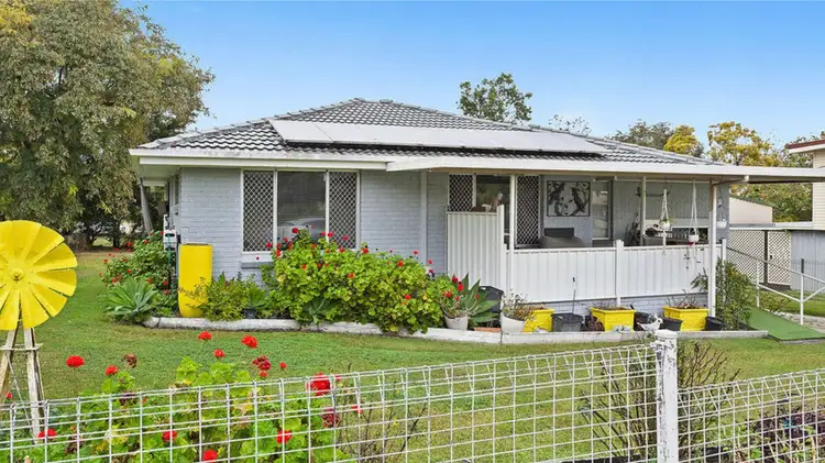 9 Douglas Avenue, Laidley QLD 4341