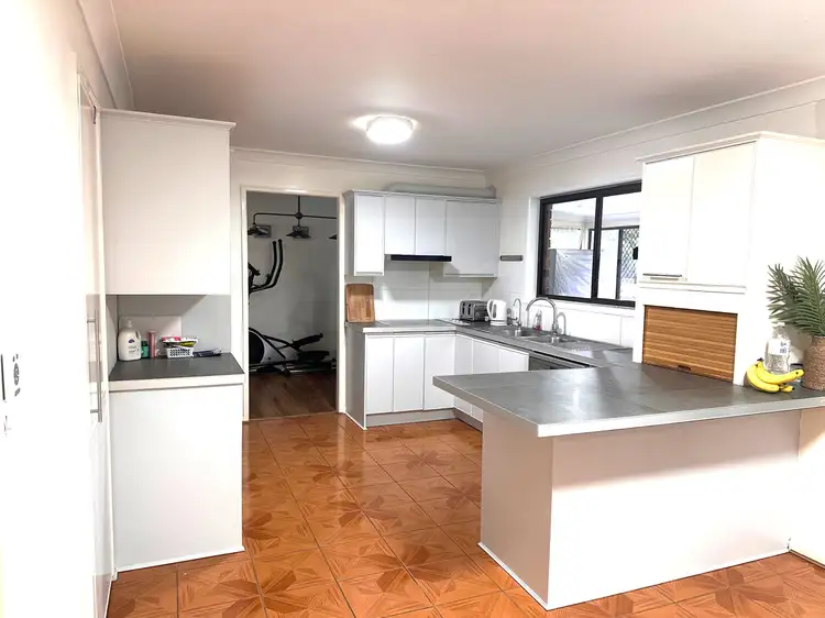 Second view of Homely house listing, 333 Bloomfield Street, Cleveland QLD 4163