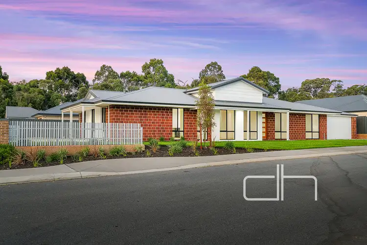 17 Treetop Vista, Bullsbrook WA 6084