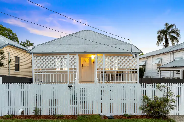 54 Grove Street, Albion QLD 4010