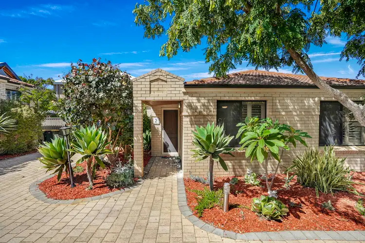 2/130 Duke Street, Scarborough WA 6019