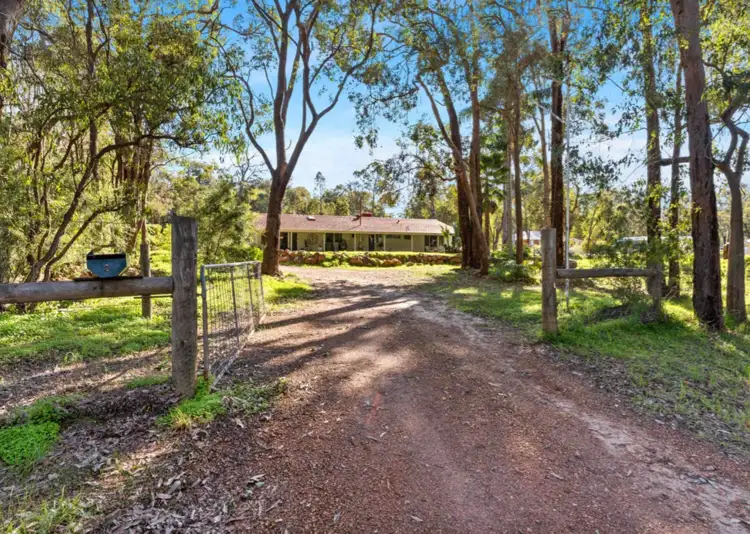 3 Goddard Place, Stoneville WA 6081