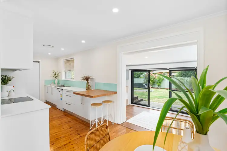 Third view of Homely house listing, 8 Sunshine Drive, Point Clare NSW 2250