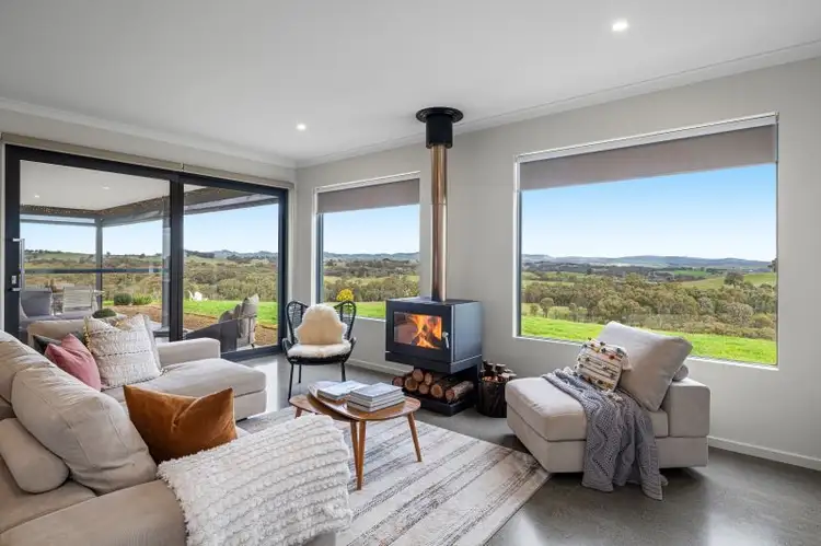 20 Red Gate Lane, Heathcote VIC 3523
