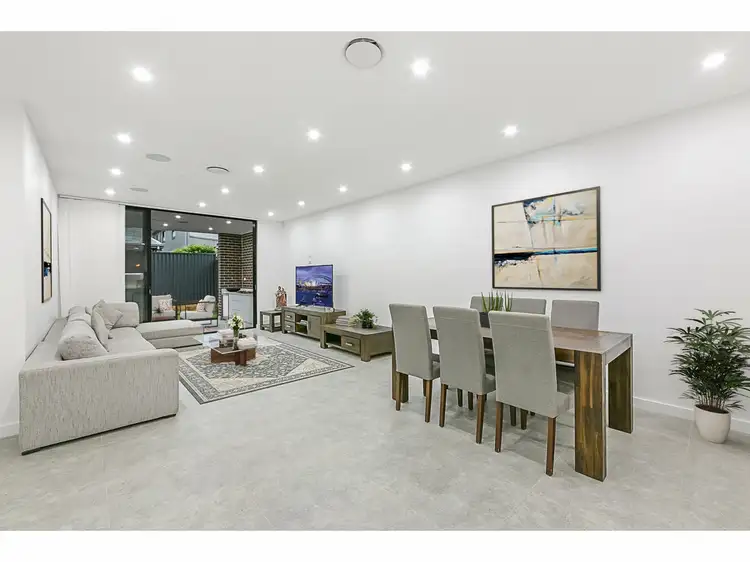 8A Queen Street, Guildford West NSW 2161