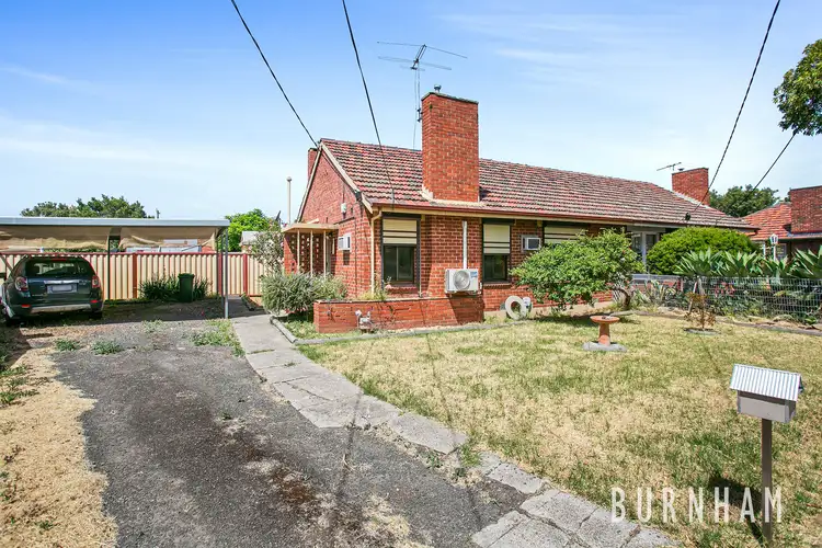 21 Lowe Crescent, Sunshine VIC 3020