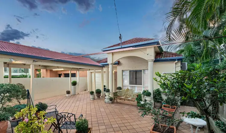 11 General Street, Hendra QLD 4011