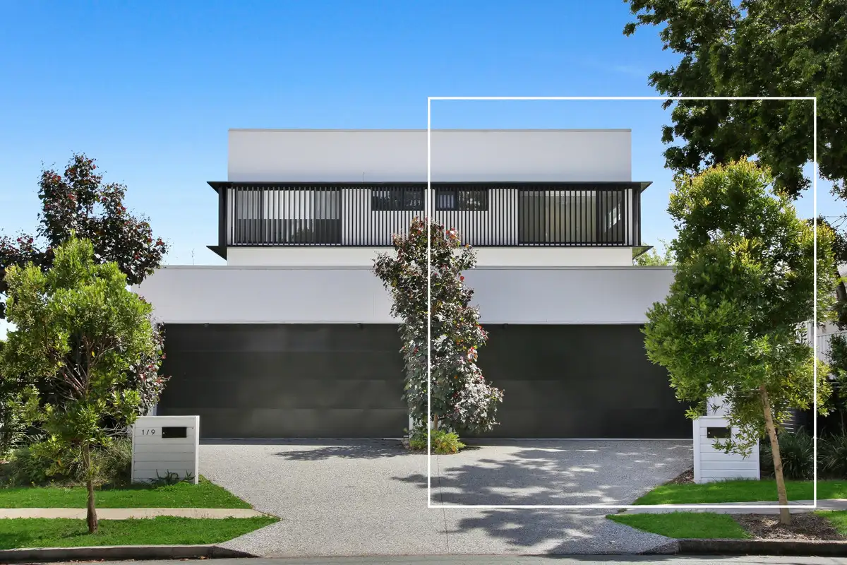 Main view of Homely semi-detached listing, 2/9 Albion Avenue, Miami QLD 4220