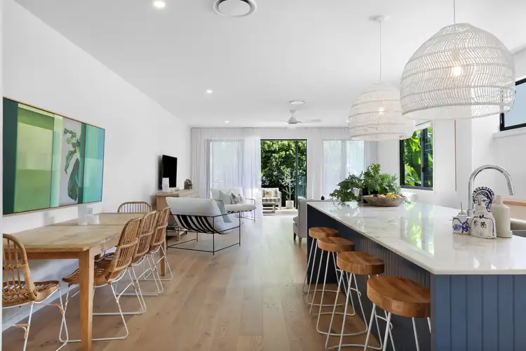 Sixth view of Homely semi-detached listing, 2/9 Albion Avenue, Miami QLD 4220