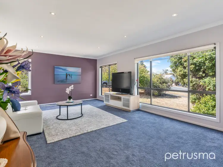165 Roslyn Avenue, Blackmans Bay TAS 7052