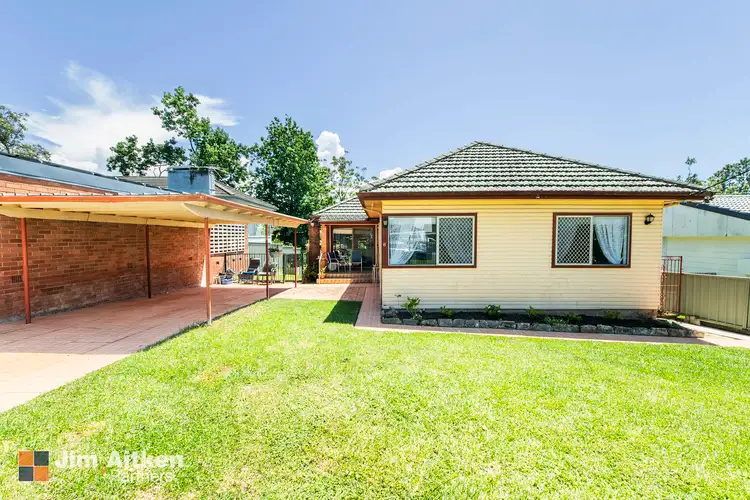 8 Rickard Road, Warrimoo NSW 2774