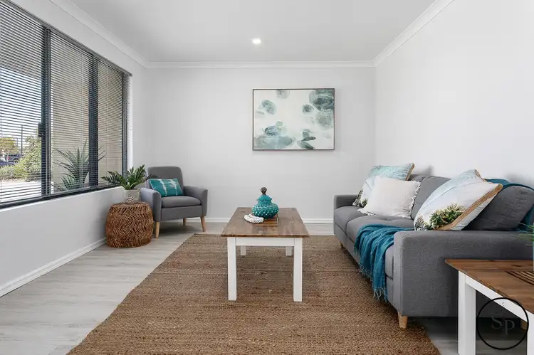 40 Pineknoll Gardens