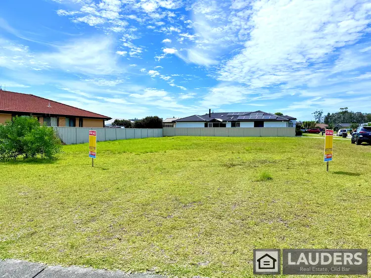 23 Bluehaven Drive, Old Bar NSW 2430