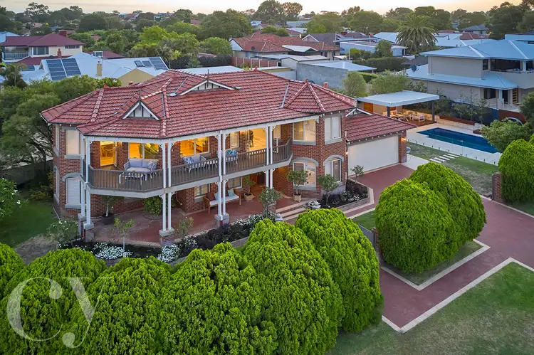 5 Linton Road, Attadale WA 6156