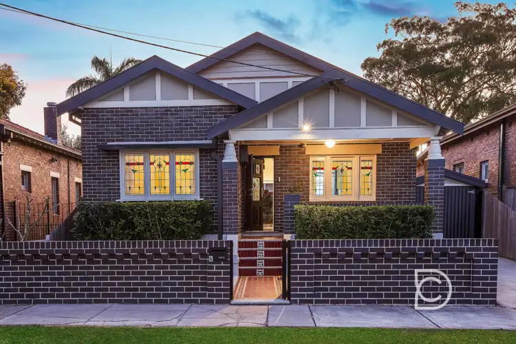 4 Boronia Avenue, Russell Lea NSW 2046