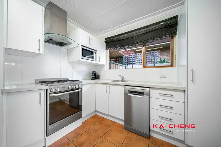 9 Waverley Place, Dianella WA 6059