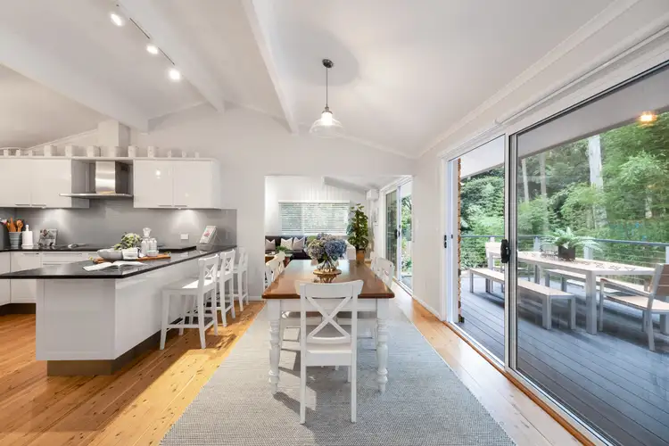 1 Oswald Close, Warrawee NSW 2074