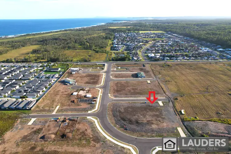 8 Newport Circuit, Old Bar NSW 2430
