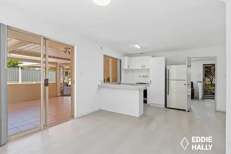 Sixth view of Homely house listing, 5 Montebello Rise, Yangebup WA 6164